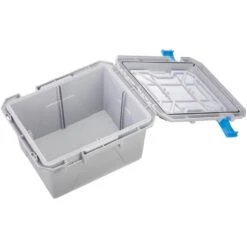 PLANO Marine Storage Bin - Aufbewahrungsbox 5 PLANO Marine Storage Bin - Aufbewahrungsbox -Kinetic Verkaufsgeschäft Plano Marine Storage Bin PLAM1071B 3 770242 1280x1280